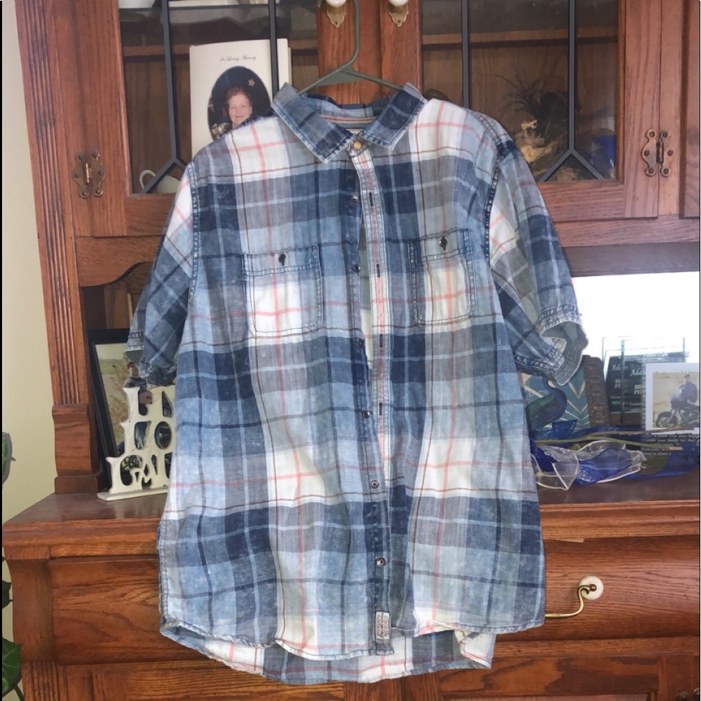 Men’s button down shirt